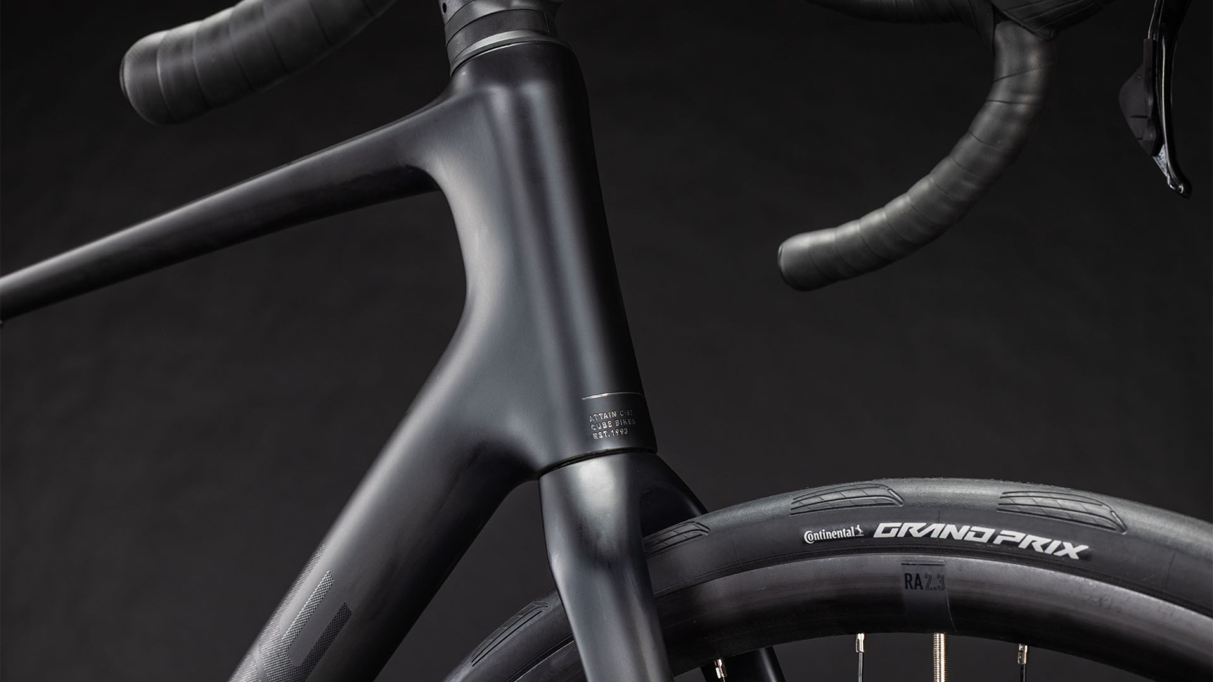 Cube Attain C:62 Race blackline (2026)